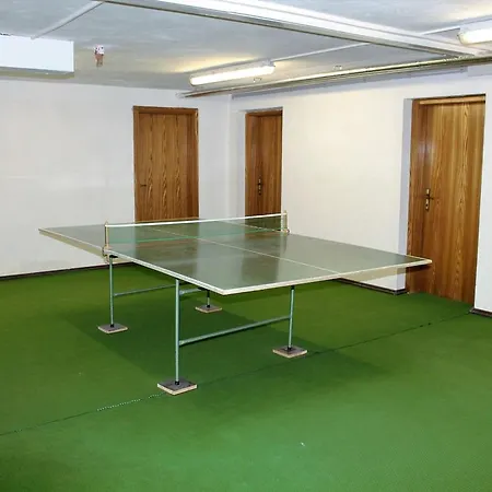 Comfy With Garden, Balcony, Bbq,table Tennis Table