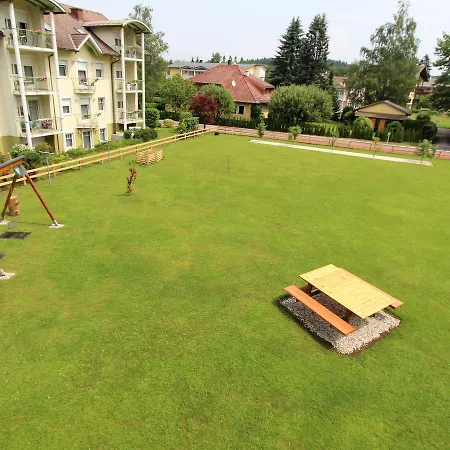 Appartamento Comfy With Garden, Balcony, Bbq,table Tennis Table